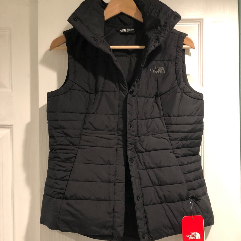 NWT The North Face Vest - Black